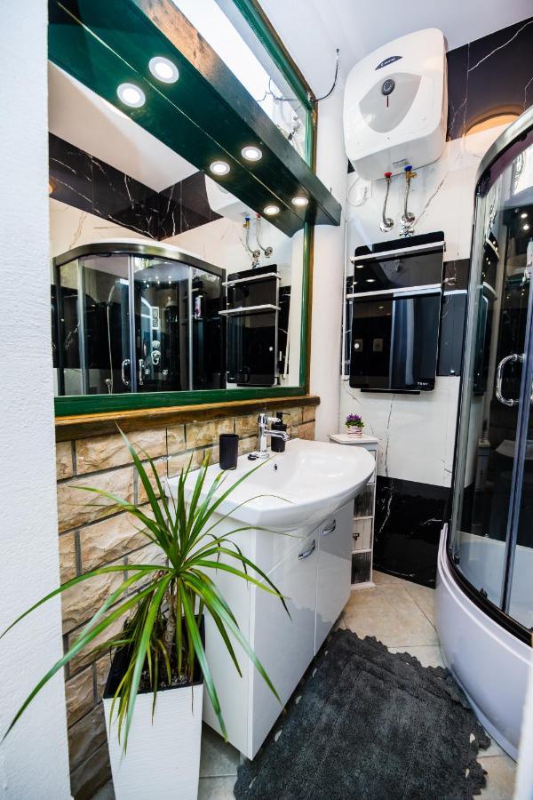 Glicinia Apartamento Šibenik Exterior foto