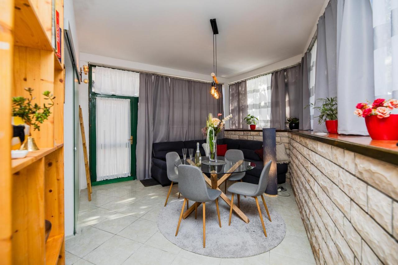 Glicinia Apartamento Šibenik Exterior foto